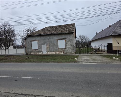 Proprietate cu potențial investițional în Pischia – 190 mp utili, teren 1000 mp