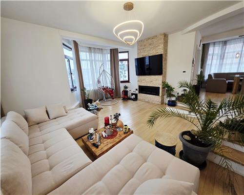 Vila, Cerneteaz, Teren Generos, Casa de Oaspeti, Beci, Garaj