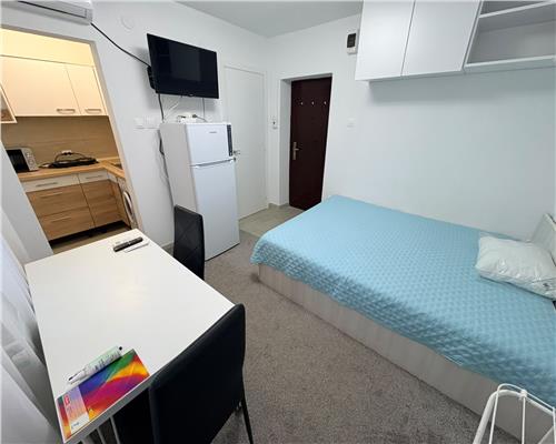 Garsoniera renovata | Lipovei | 15 min Iulius Town