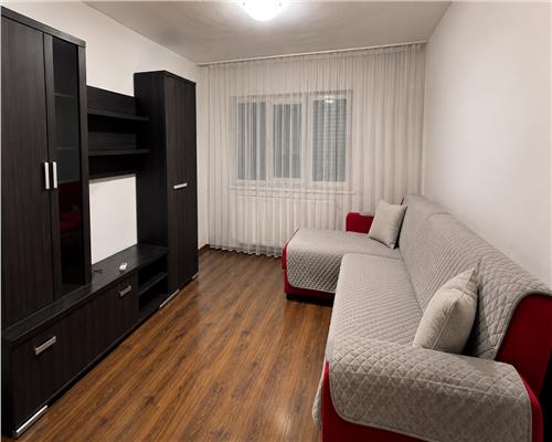 Apartament 3 camere de închiriat   Zona Soarelui